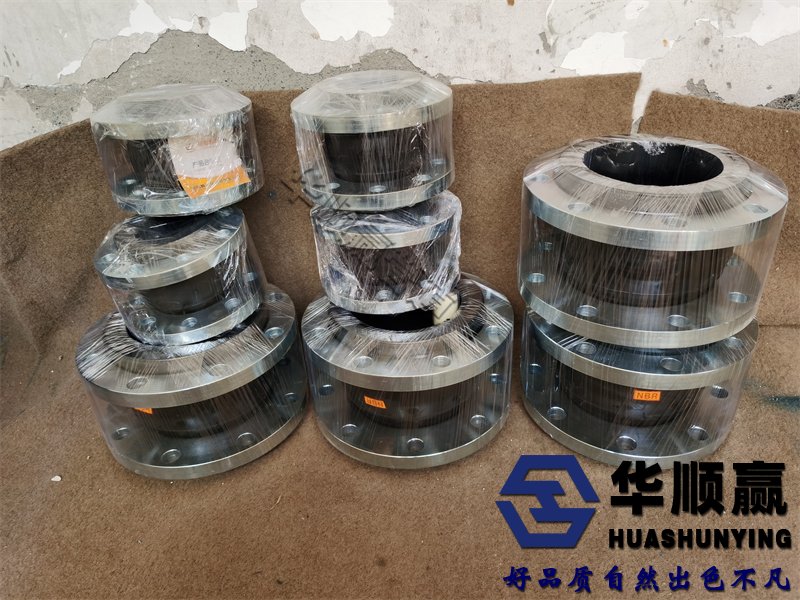 橡膠柔性接（jiē）頭,橡（xiàng）膠軟連接,國標橡膠接頭