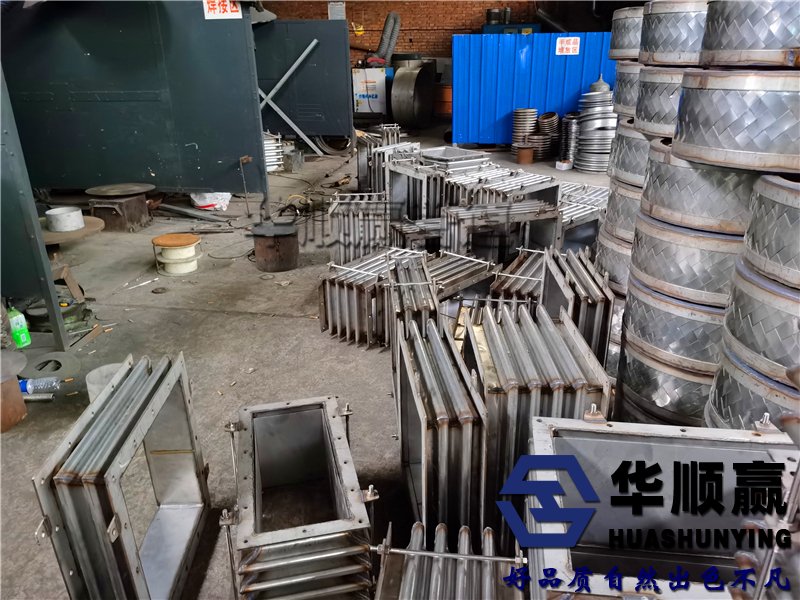 不鏽鋼柔性接頭,波紋(wén)補償器,管(guǎn)道膨(péng)脹節